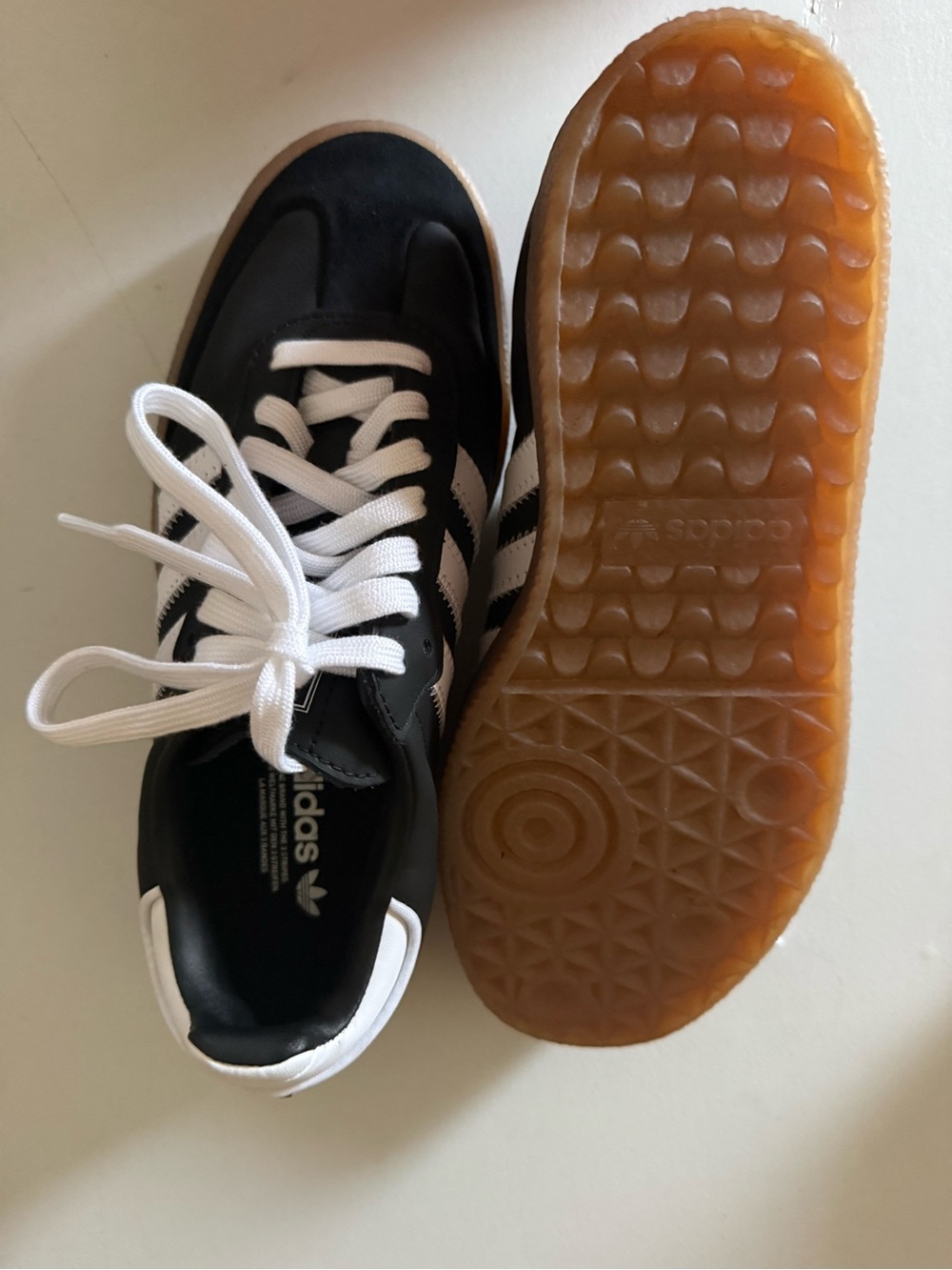Adidas Samba womens Black & White Lace-Up Sneakers - Picture 4 of 4